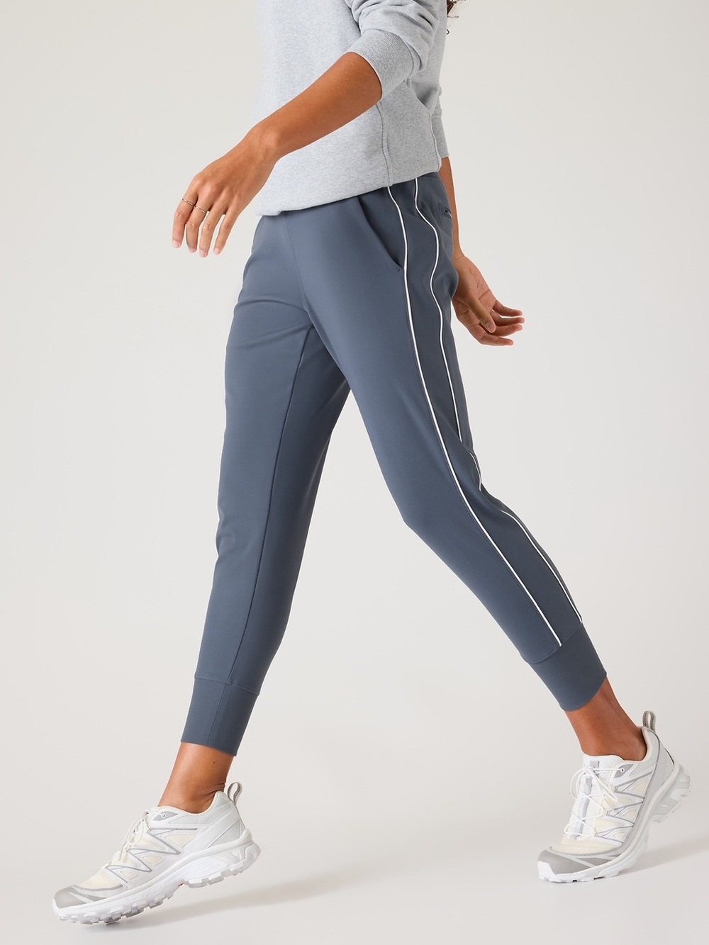 Athleta Venice High Rise Jogger Size M